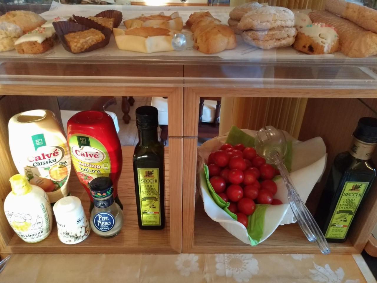 Hotel Abbaruja Олбия Екстериор снимка